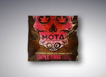 Mota Triple Dose Strawberry Chocolate Cookie